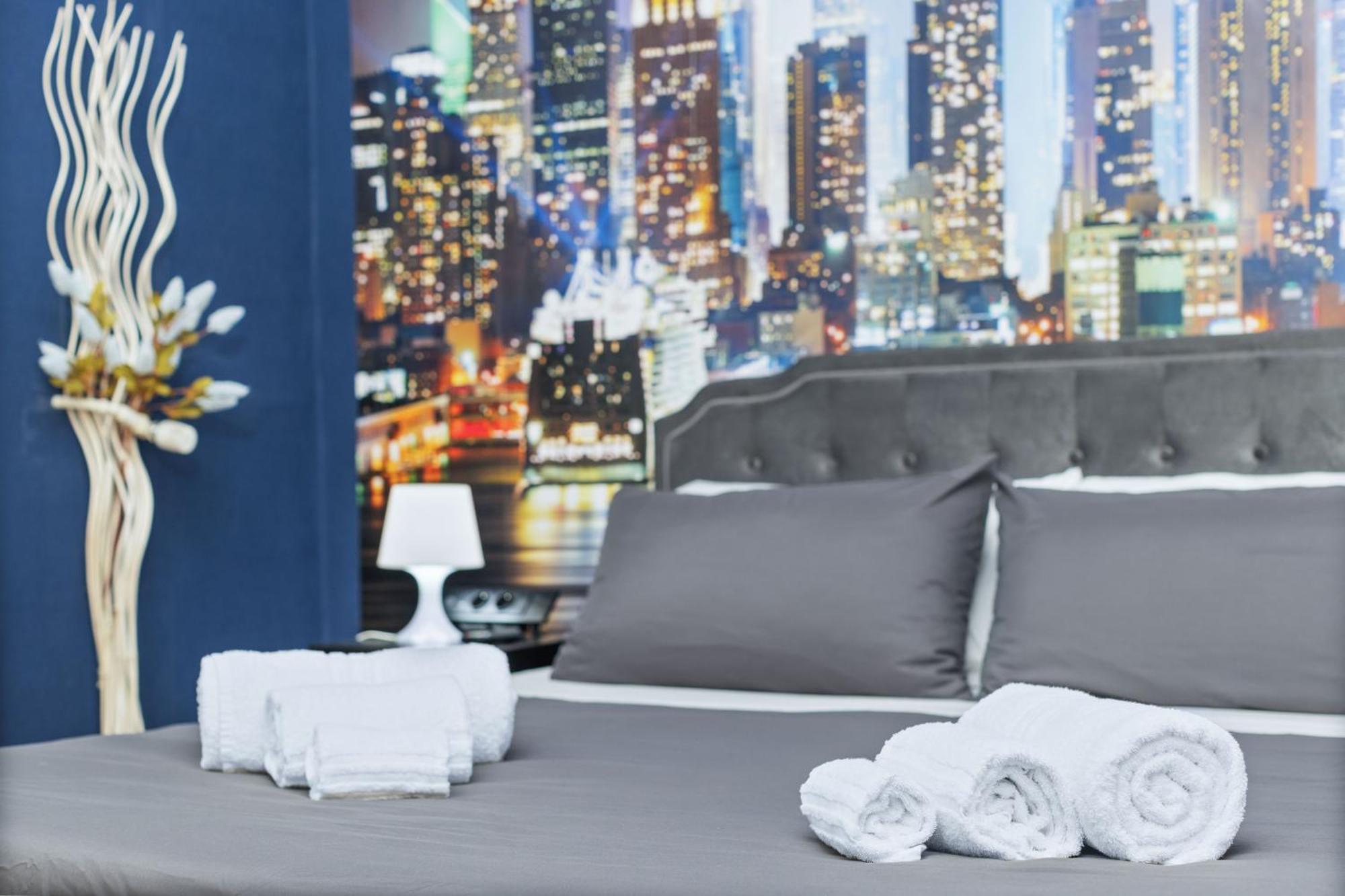 Life Elegant Penthouse With Terrace, Wi-fi Netflix, Subway Apartment *
