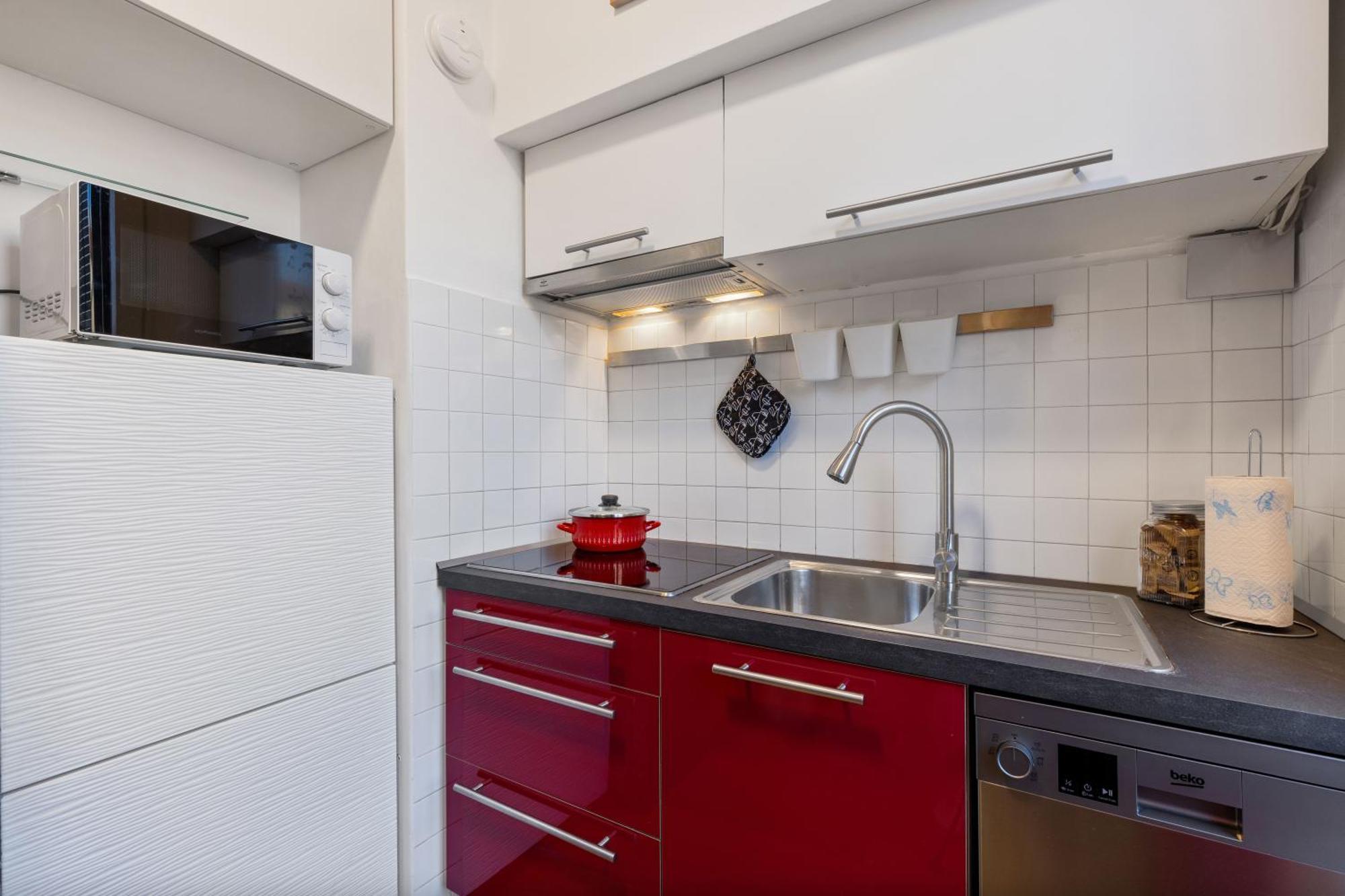 Life Elegant Penthouse With Terrace, Wi-fi Netflix, Subway Apartment Mailand