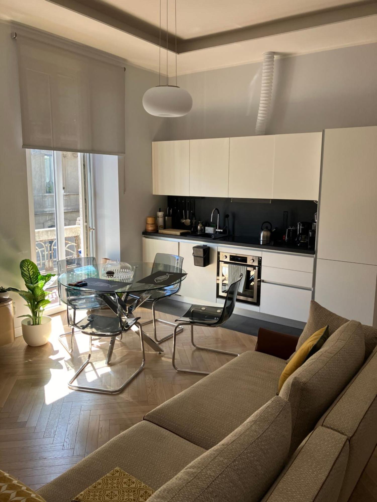 A Due Passi Da Stazione Apartment *