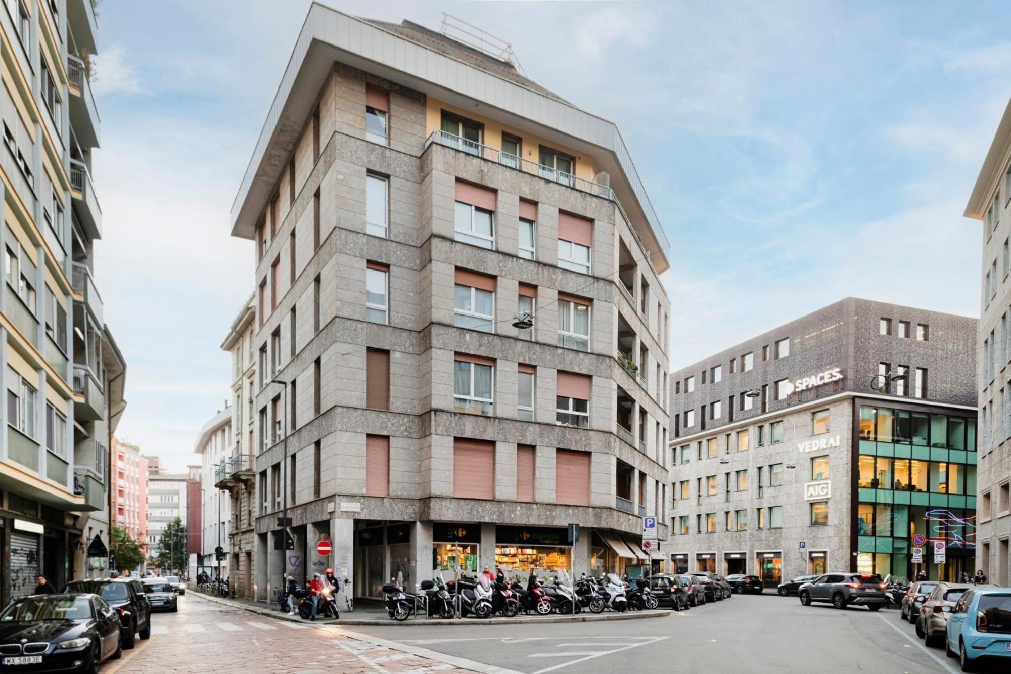 Apartment Easylife - Pearl With Balcony On Ticinese District