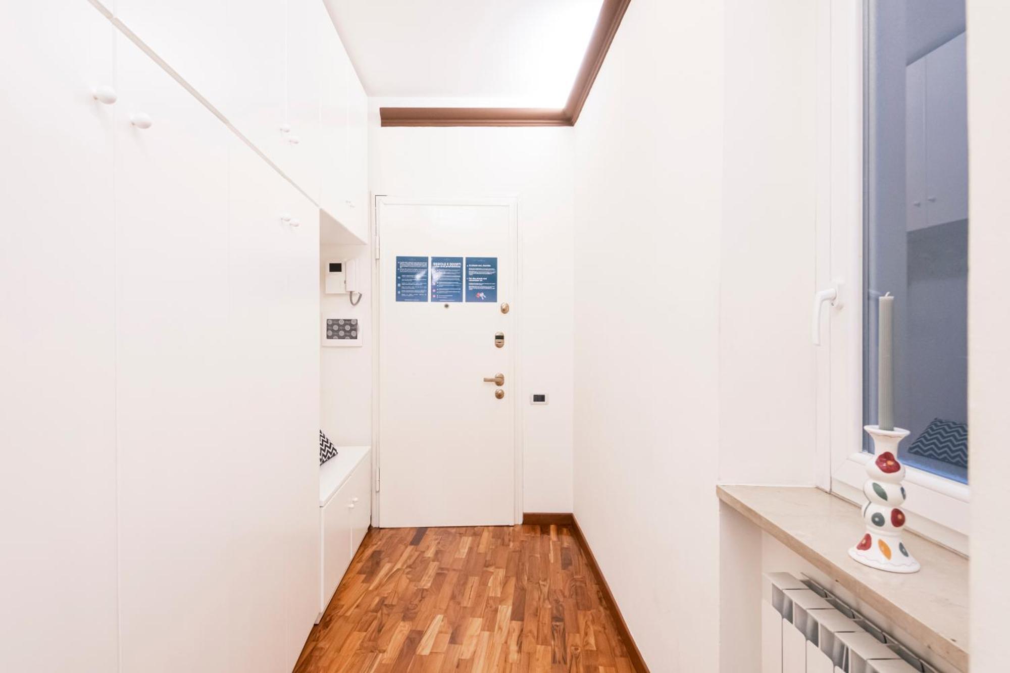 Apartment Easylife - Pearl With Balcony On Ticinese District Mailand