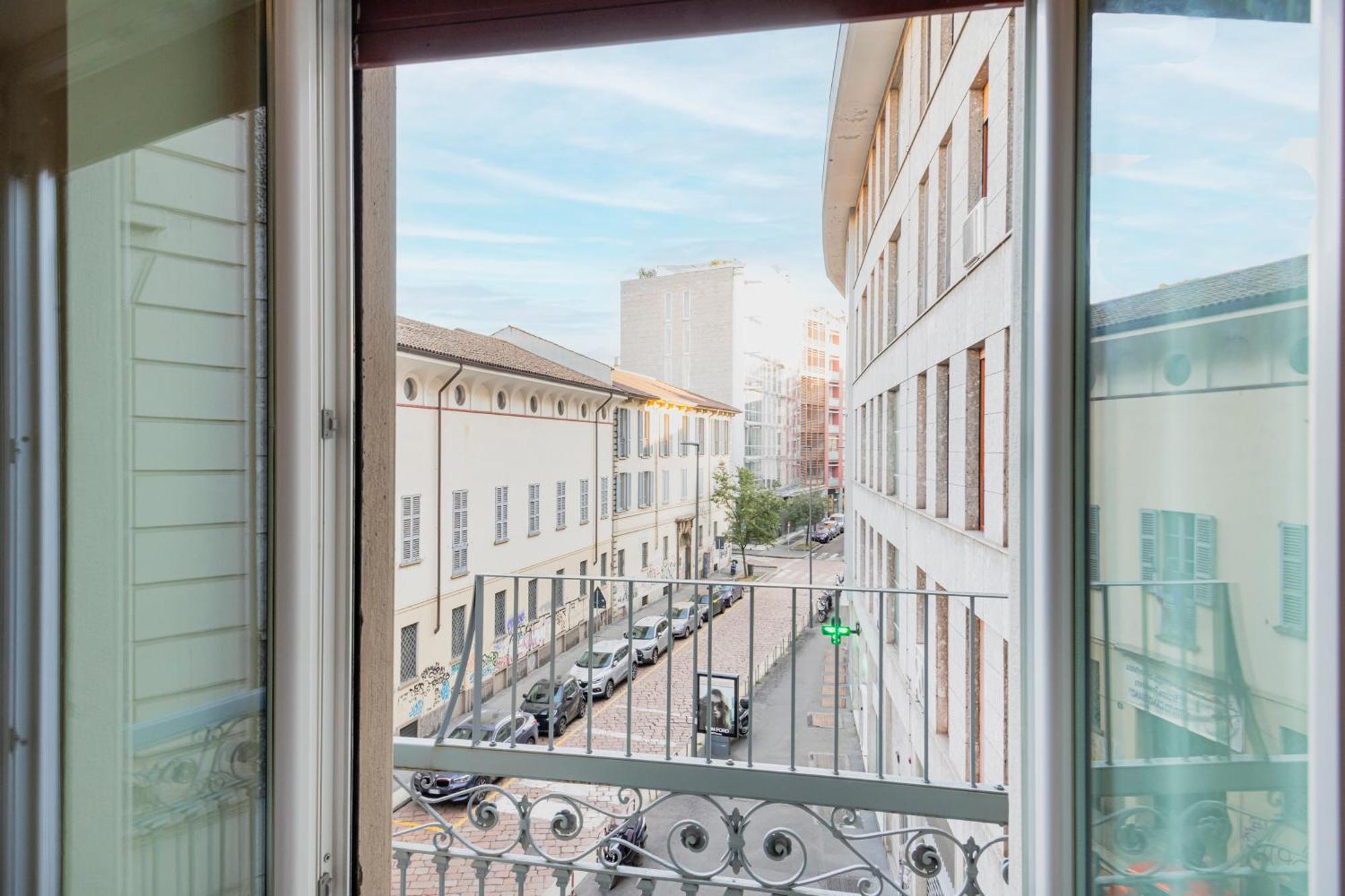Apartment Easylife - Pearl With Balcony On Ticinese District Mailand