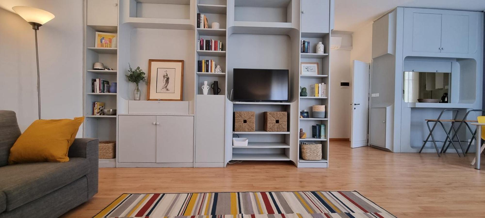 Joivy Contemporary 1-bed Near Duomo Di Apartment