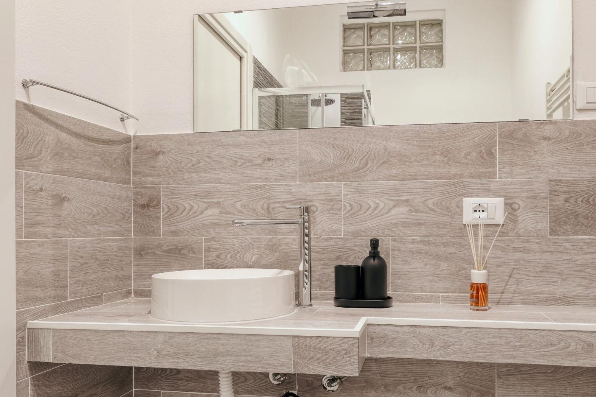 Apartment Just Urban - Quiet And Comfortable - Corso Vercelli Milan