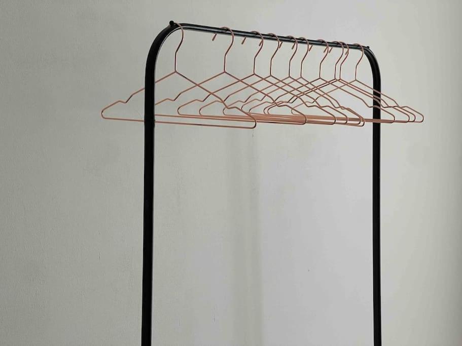 Artsy Flat With Shared Pool Lejlighed