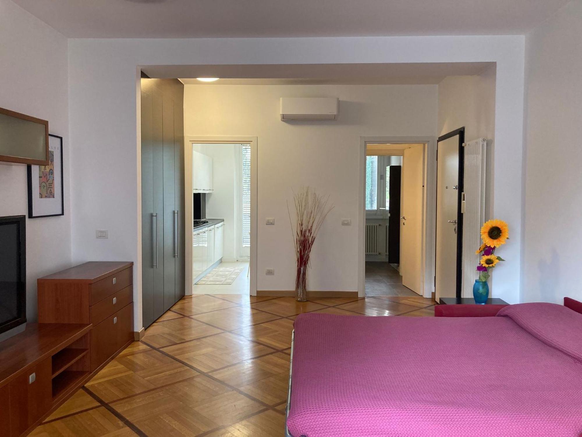 Ponale 52 Bright Appartement Milaan
