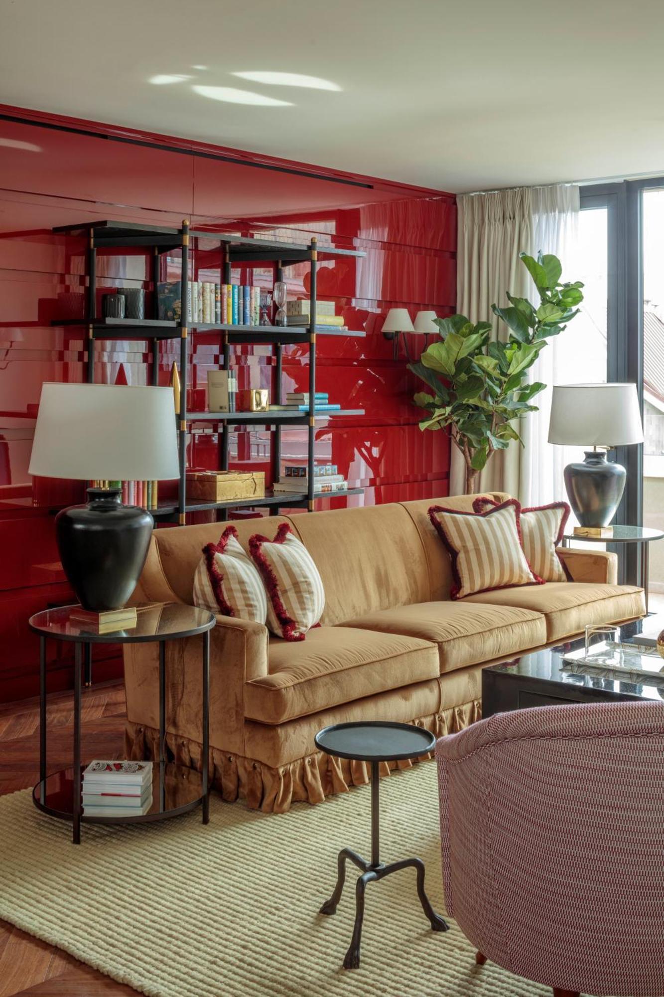 Rocco House Via Manzoni * Milano