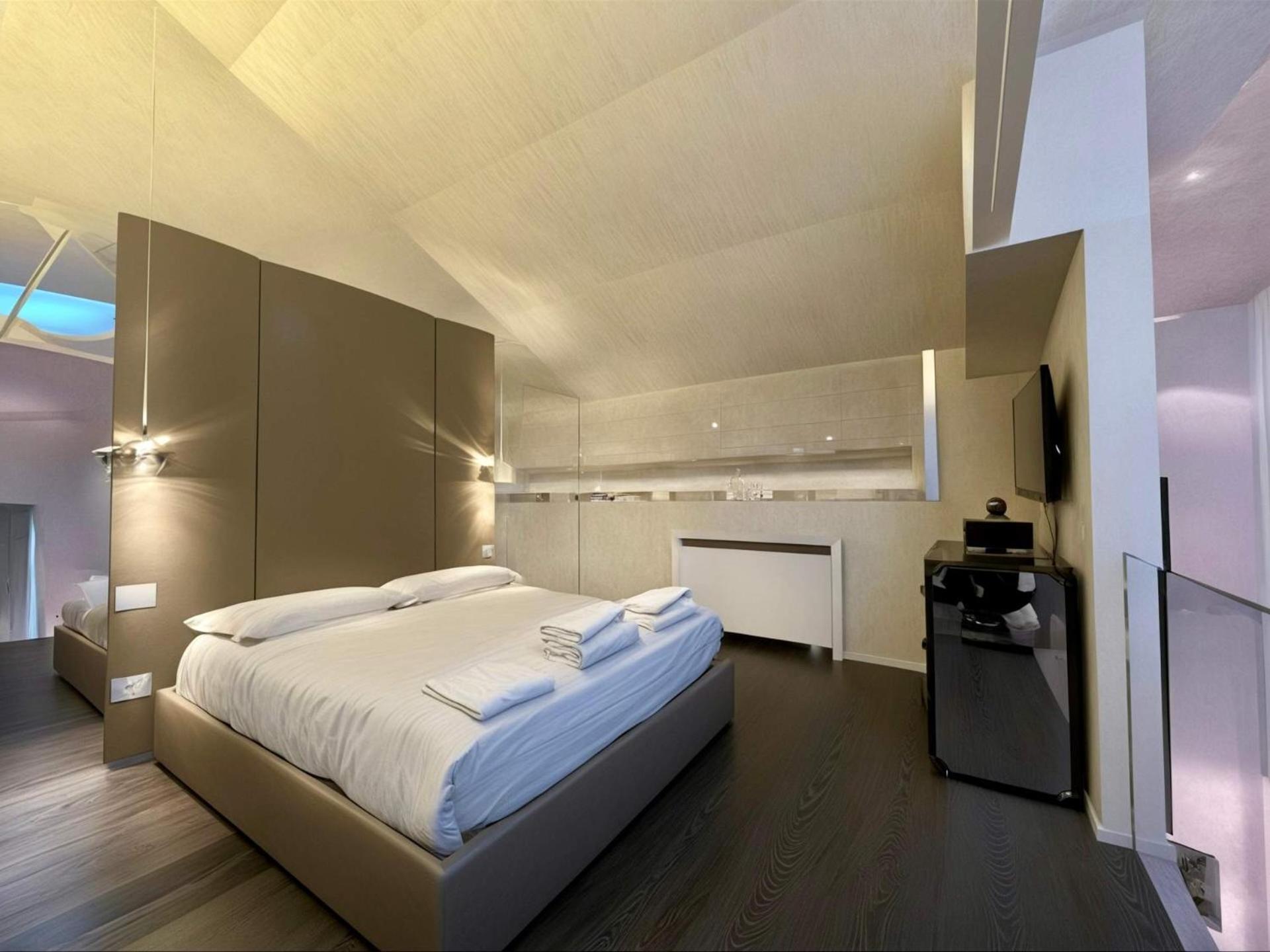 Homeby, Casa Cornalia * Milano