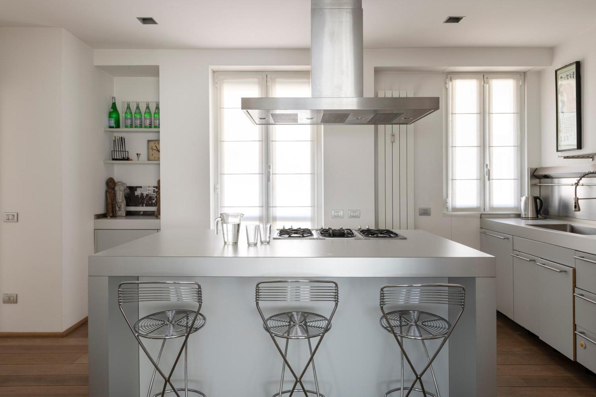 Design Apartment, Modern And Stylish Appartamento Milano