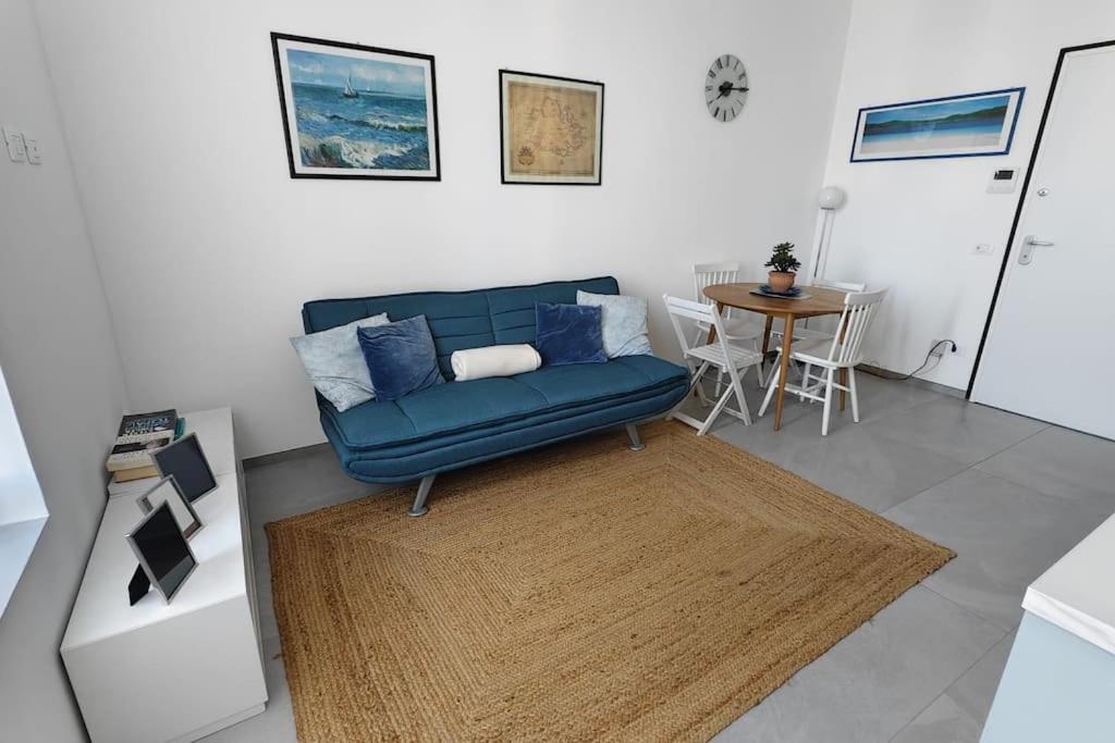 Free Private Parking-wi- Fi And A-c Appartement *