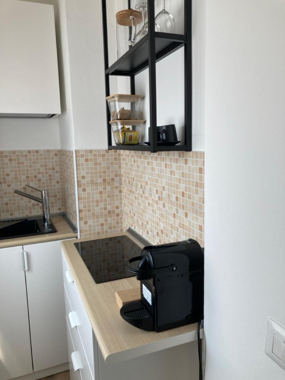 Monolocale Con Ampio Terrazzo Apartment
