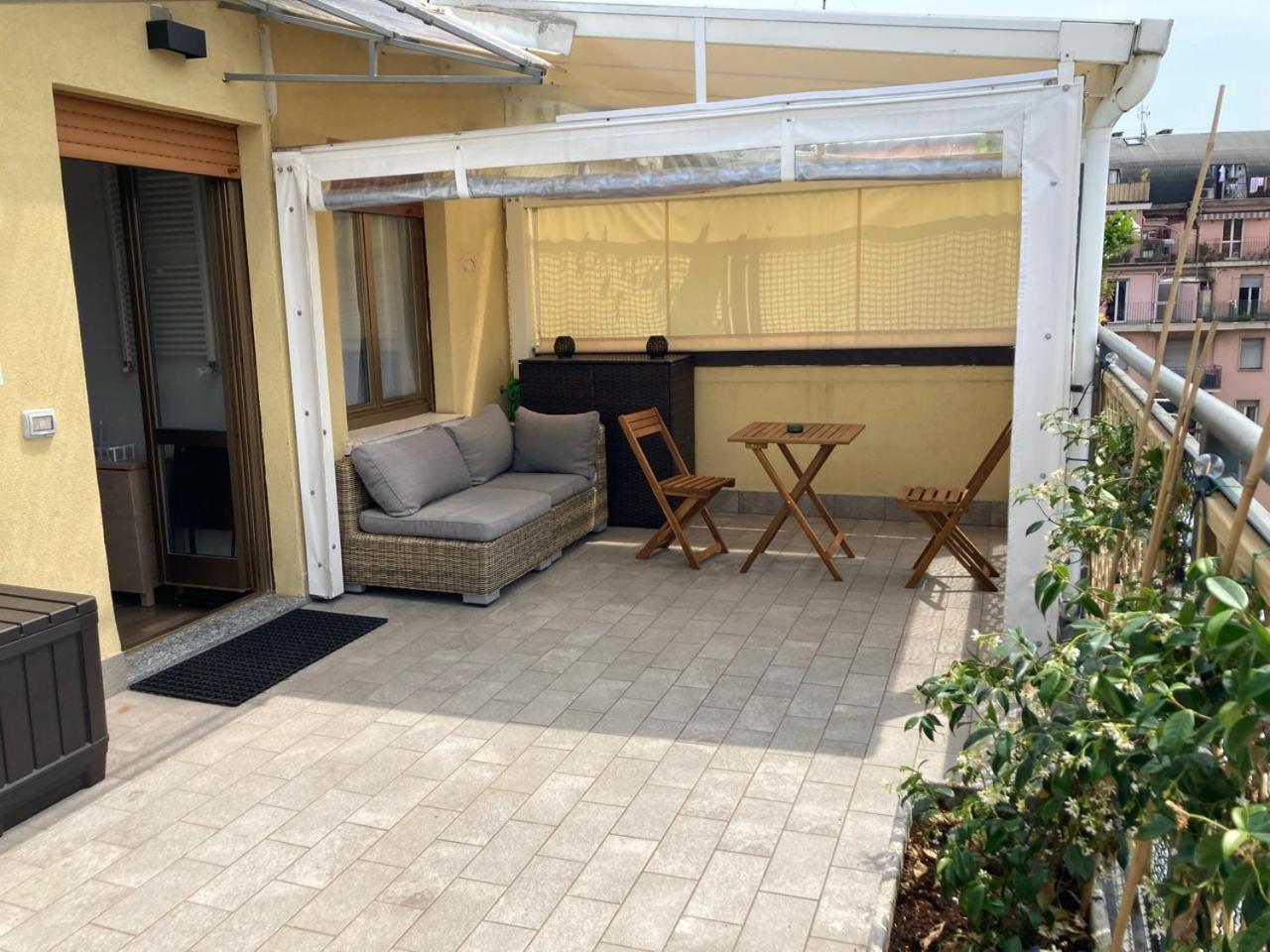 Monolocale Con Ampio Terrazzo *