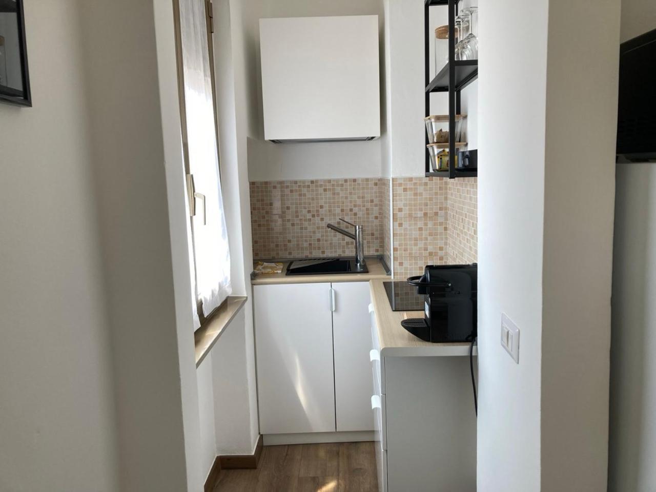 Monolocale Con Ampio Terrazzo Milan