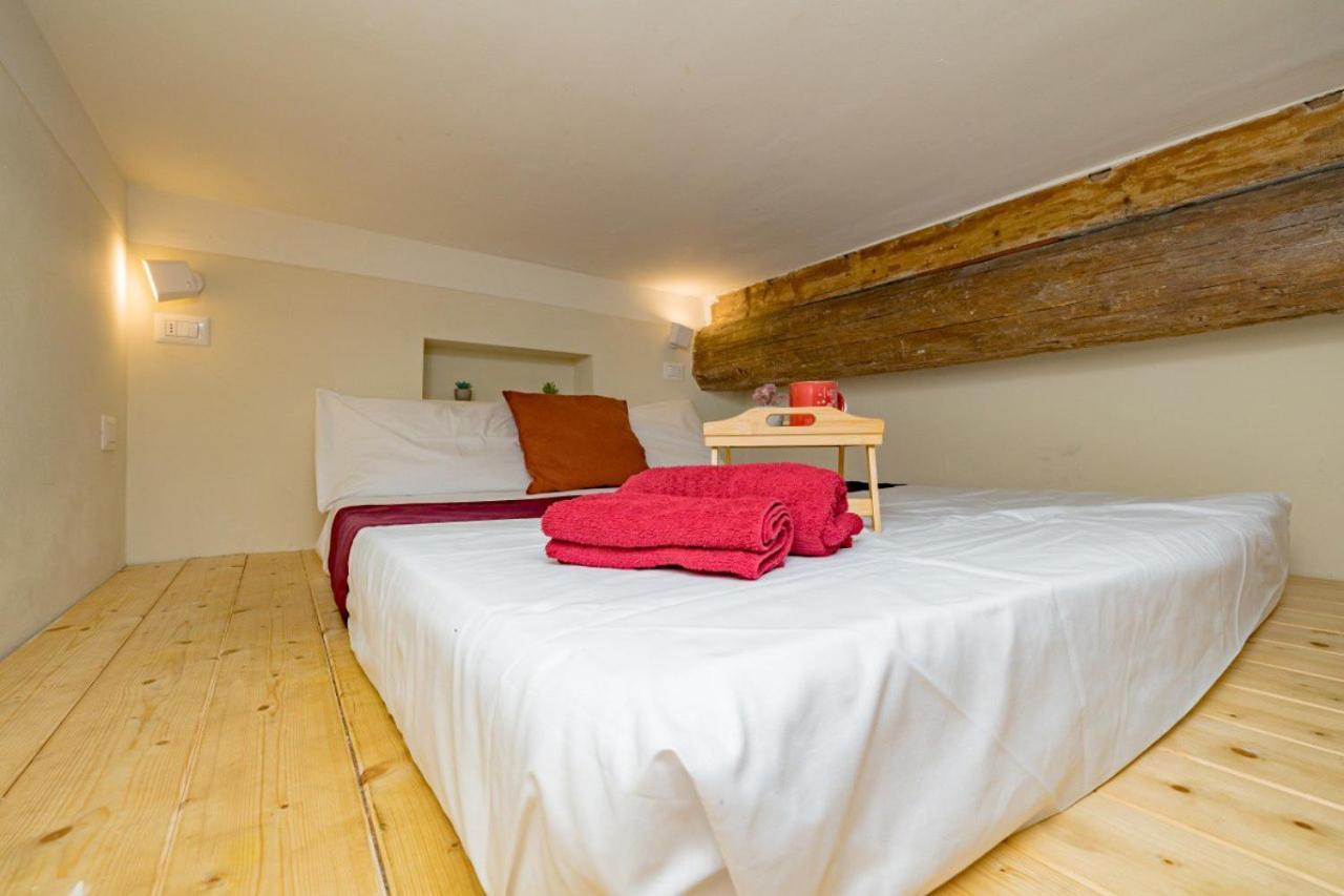 Charme Loft - 5 Min Duomo Appartement Milaan