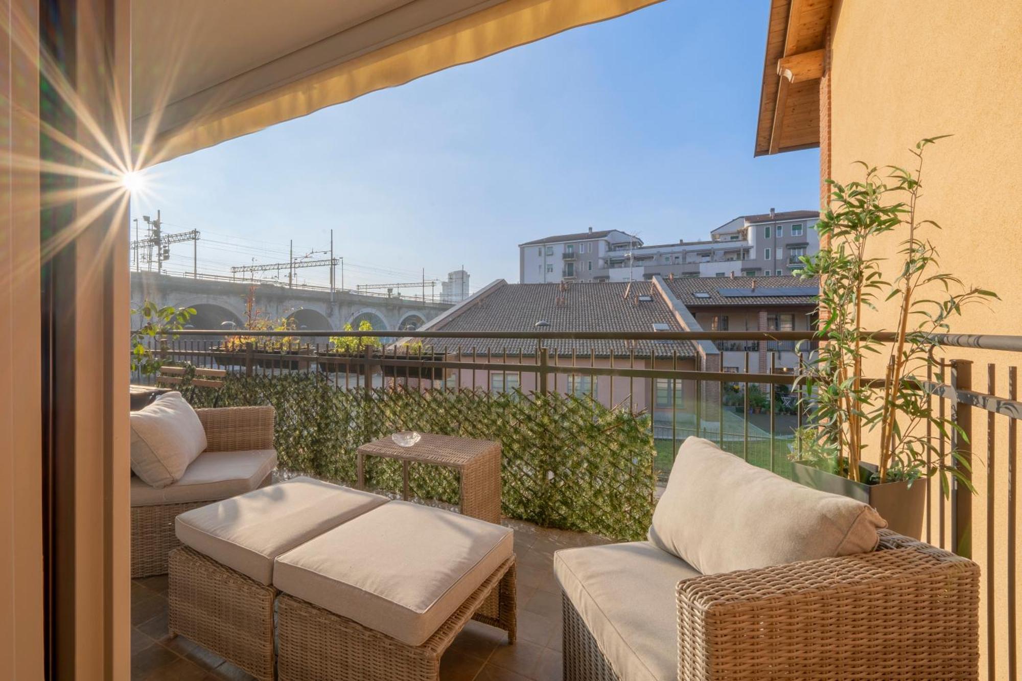 Super With Private Terrace Autentica