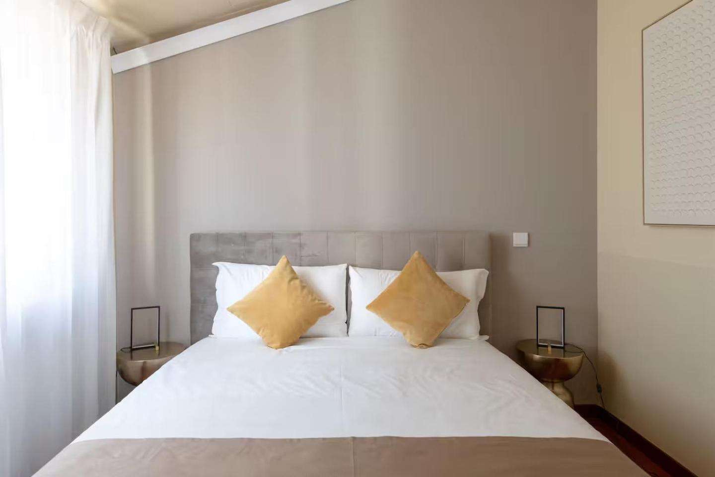 4 Bedroom With Terrace - Duomo View * Milano