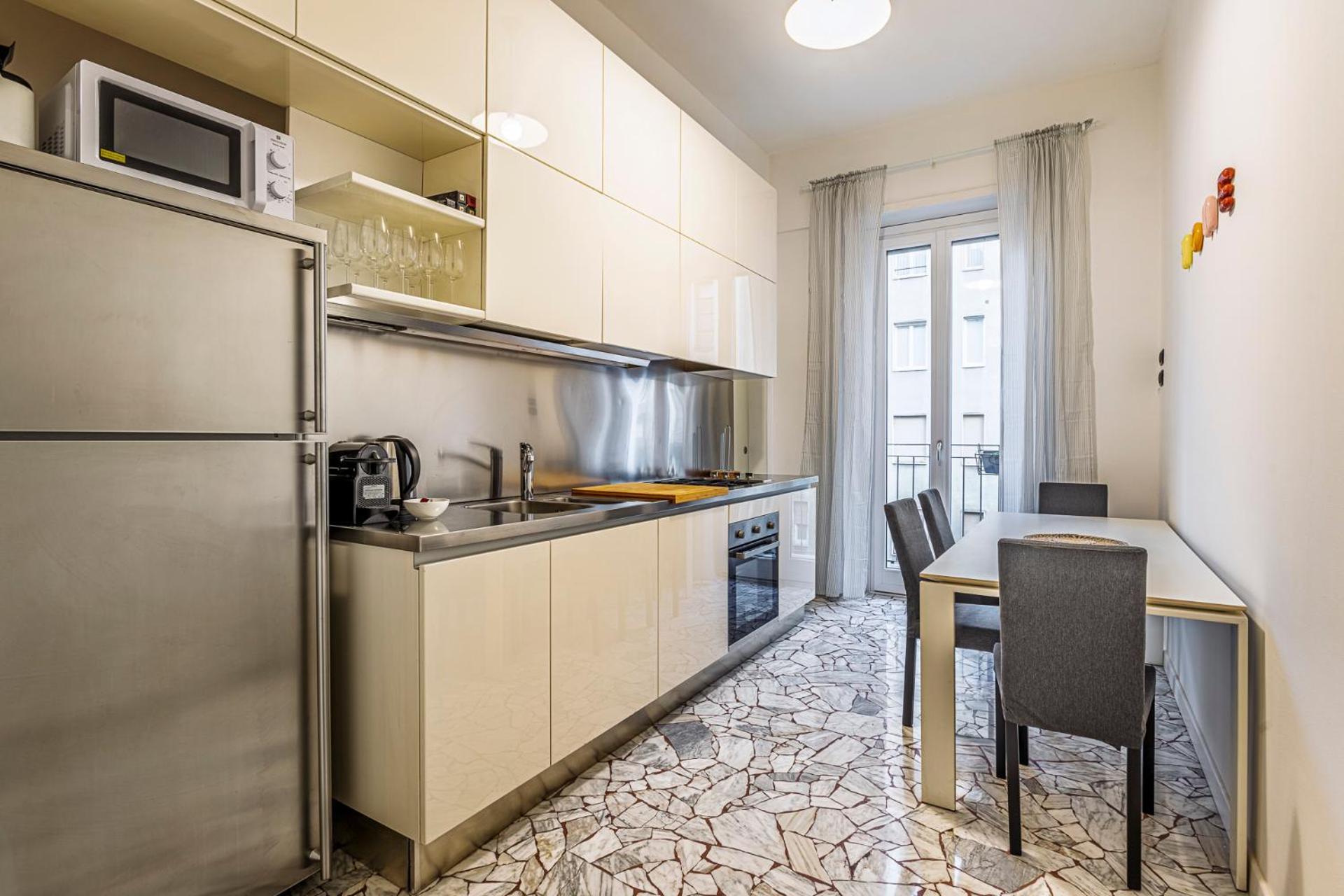 Luxury 4 Bedrooms In The Center Of Appartamento Milano