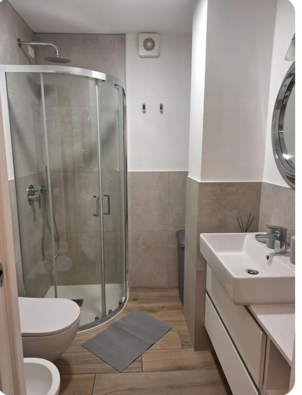 Palmanova Bilocale In Affitto Breve Lejlighed Milano