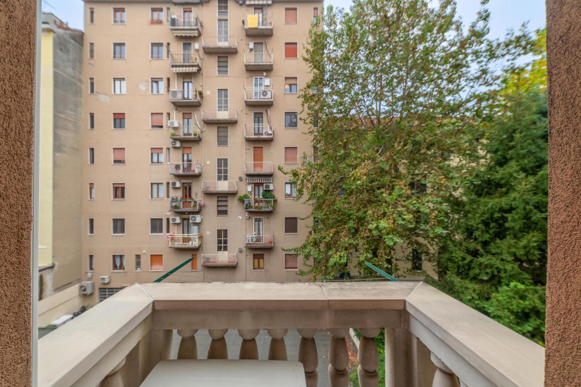 Ce10 -cenisio Life * Milano