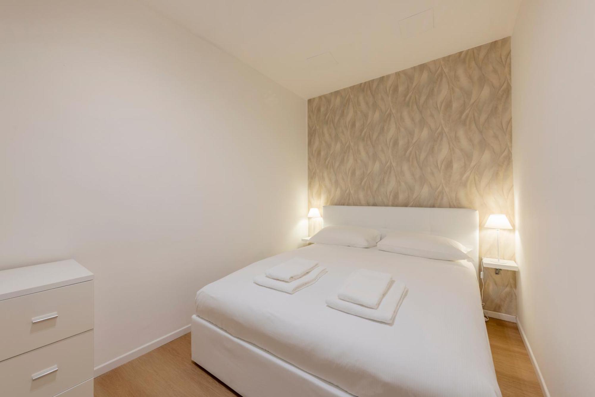 Royal Duomo Apartment Milan