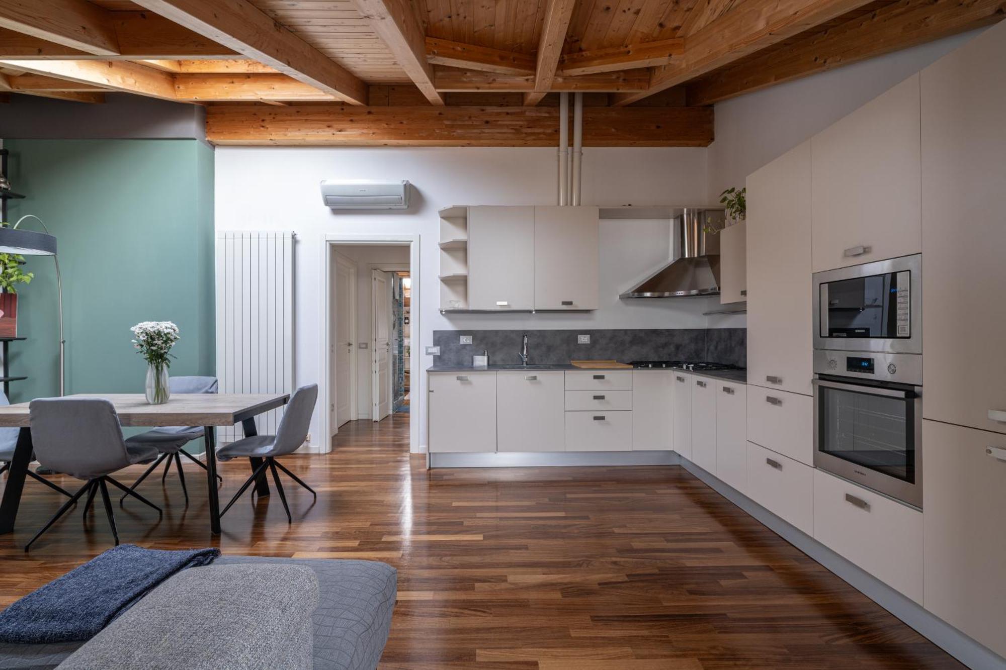 Spazioso Loft In Bicocca Appartamento