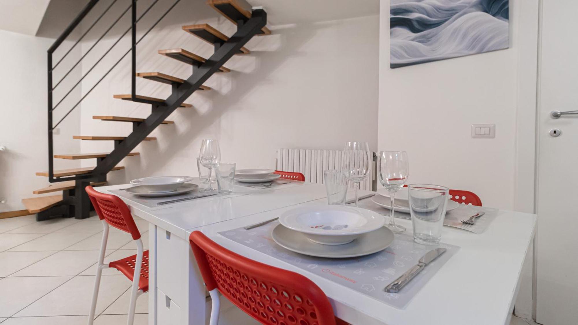 Italianway - Isonzo 24 * Milano
