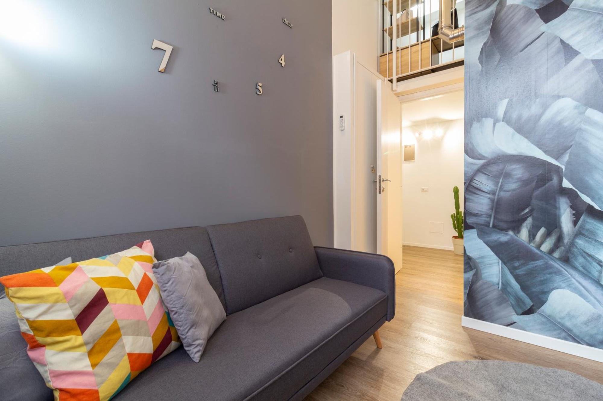 Luxloft Navigli - 2 Bathrooms - Free Parking Apartment Milan