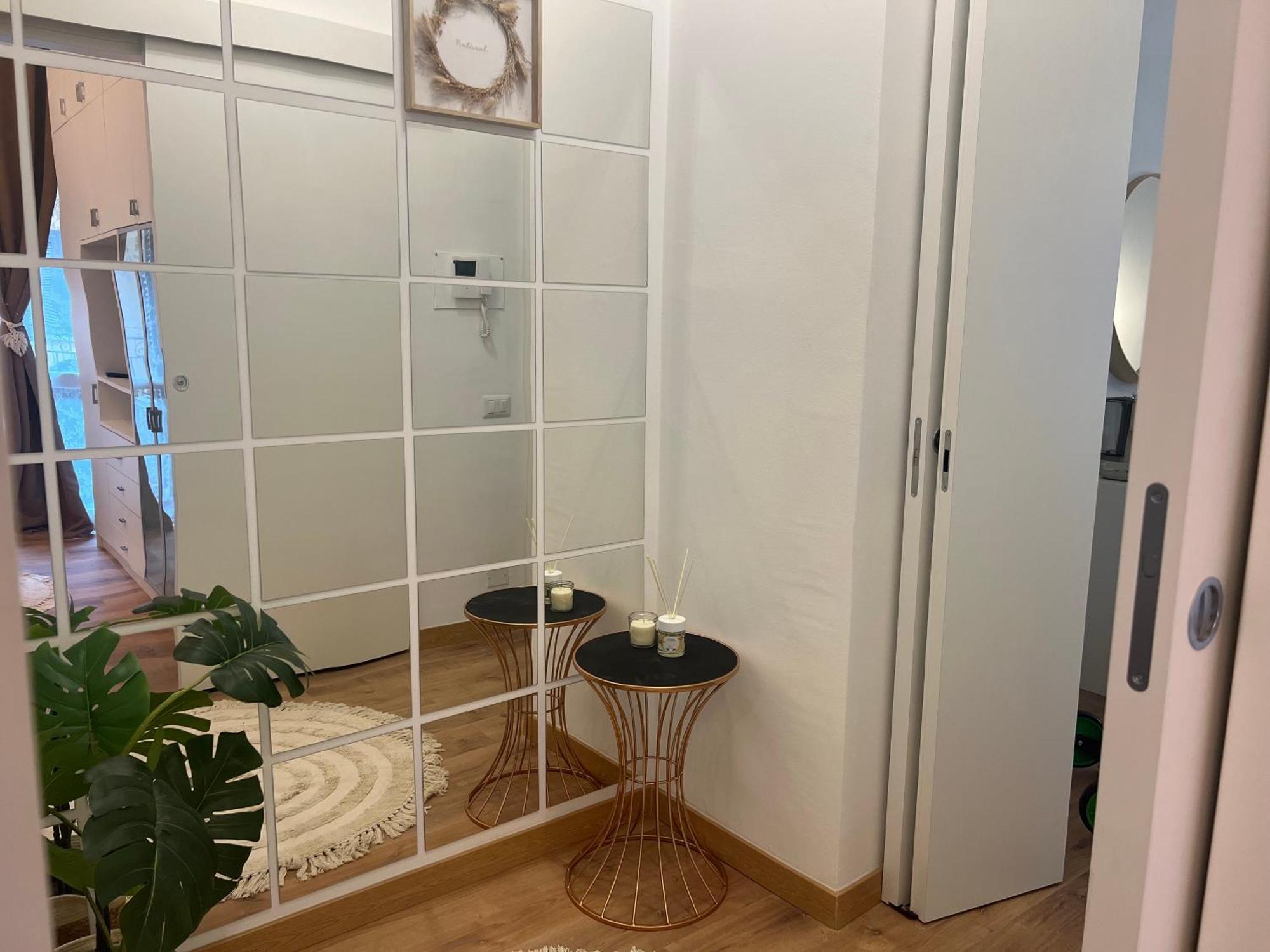 La Regina Delle Locazioni In Bocconi Apartment Milan