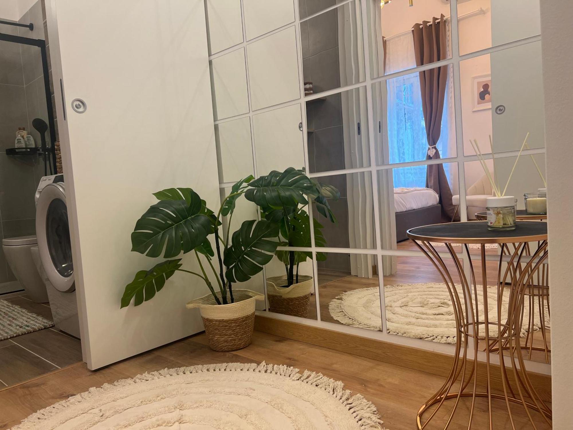 La Regina Delle Locazioni In Bocconi Apartment