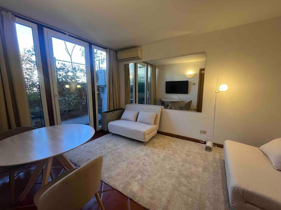 Monolocale In Centro Con Terrazzo Appartamento Milano