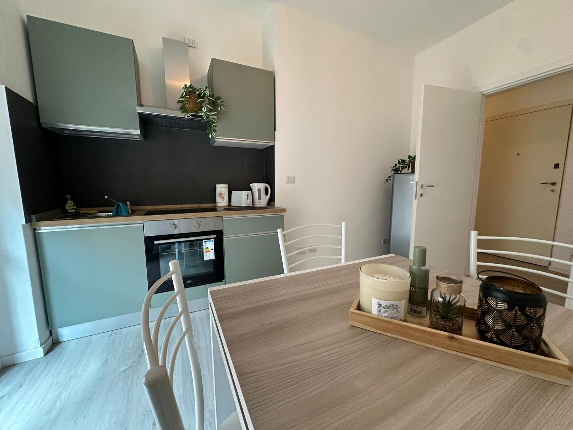 Bilocale Trendy A Solari Appartamento Milano