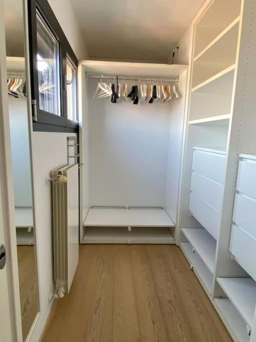 Appartamento Penthouse Luce Near Metro-bus-tram