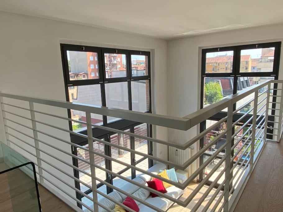 Penthouse Luce Near Metro-bus-tram Appartamento *