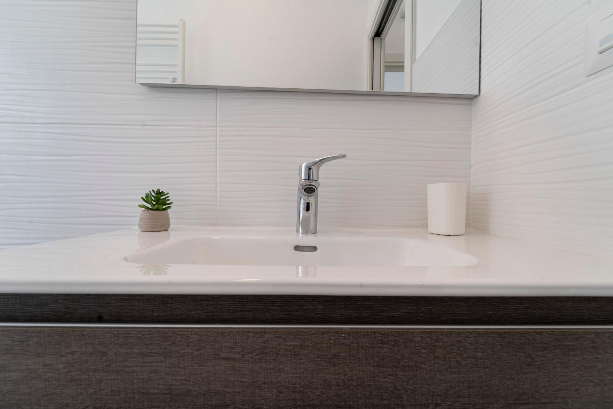 Modern Flat 10 Minutes Duomo Appartement Milaan