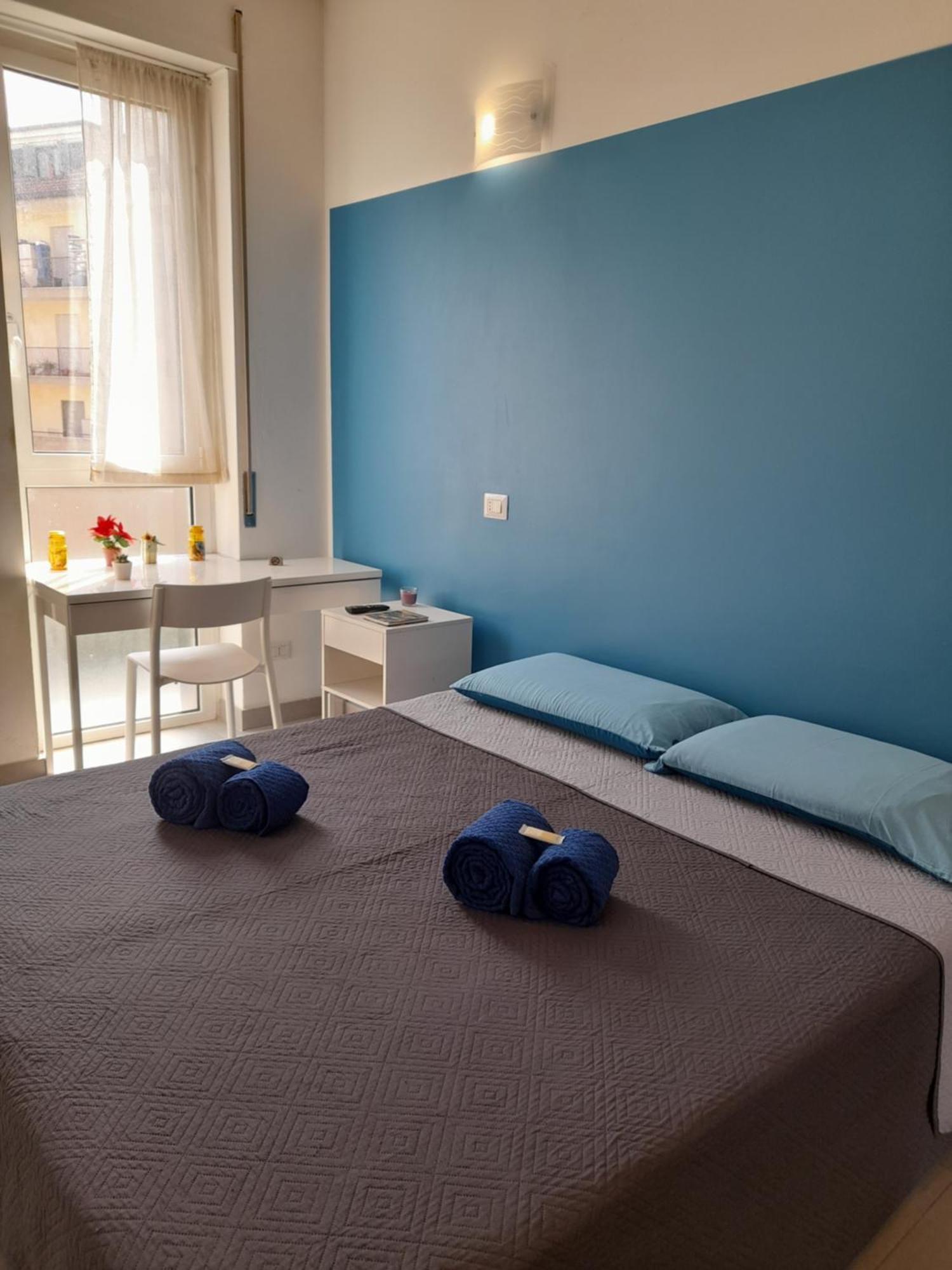 -l' Oasi Del Turista, Room2- Station