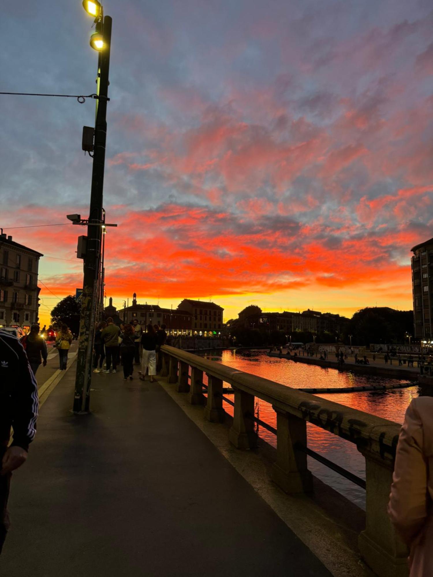 Free 30 Minutes Preemptive Cognitive Disconnect Therapy Price Location Real Duomo Palace Mini Suite * Milan