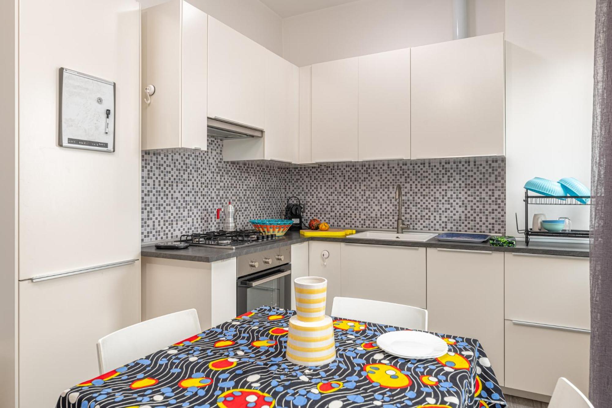 Brand New And Close To Downtown! Apartment Mailand