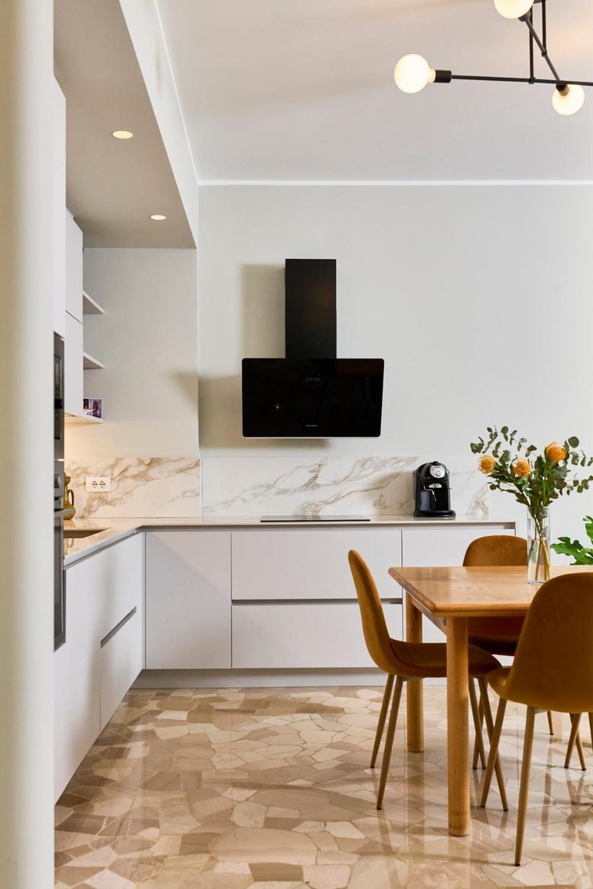 Apartment Your *