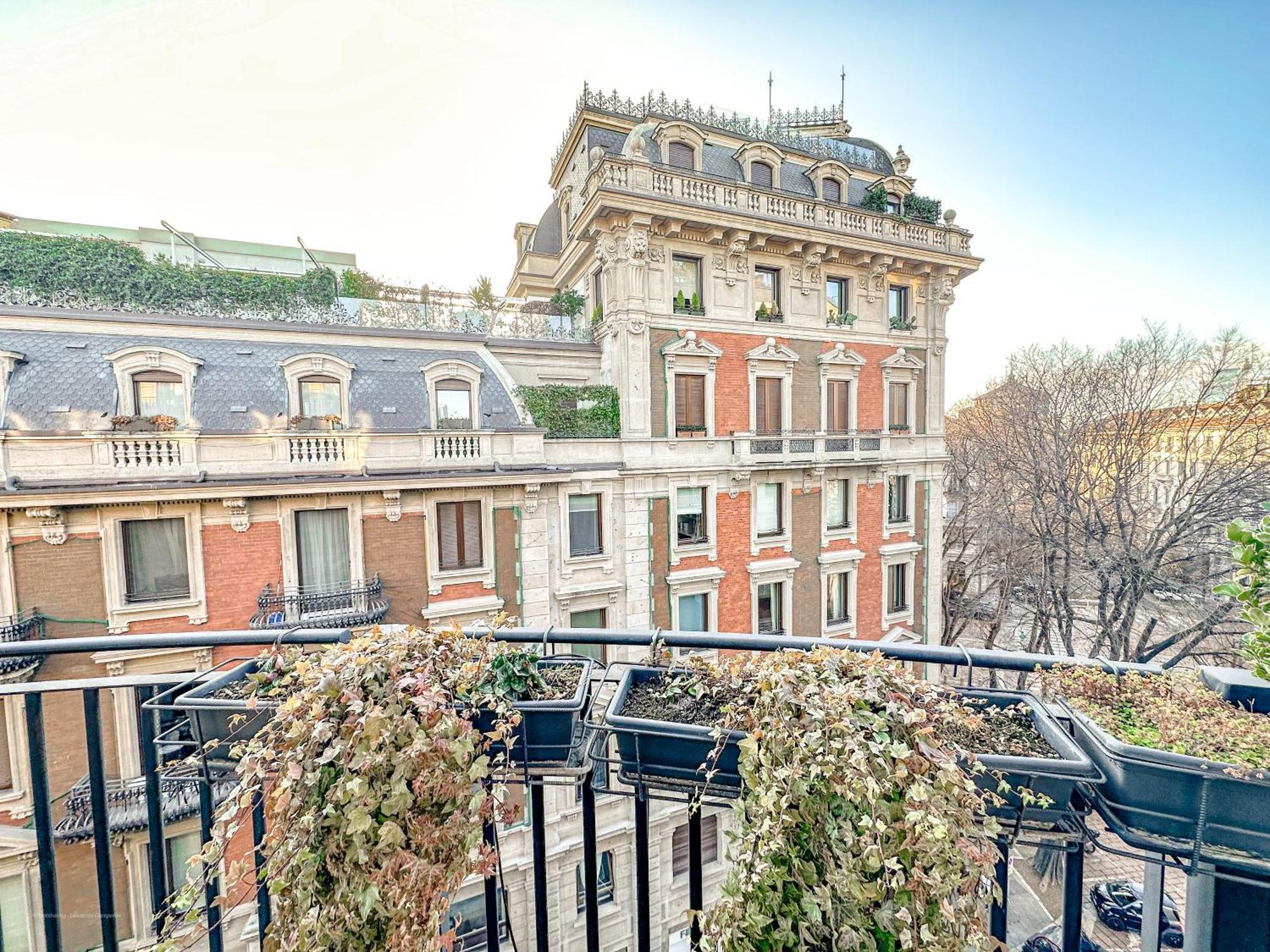 Foro Luxury Penthouse - Vista Duomo E Castello Appartamento