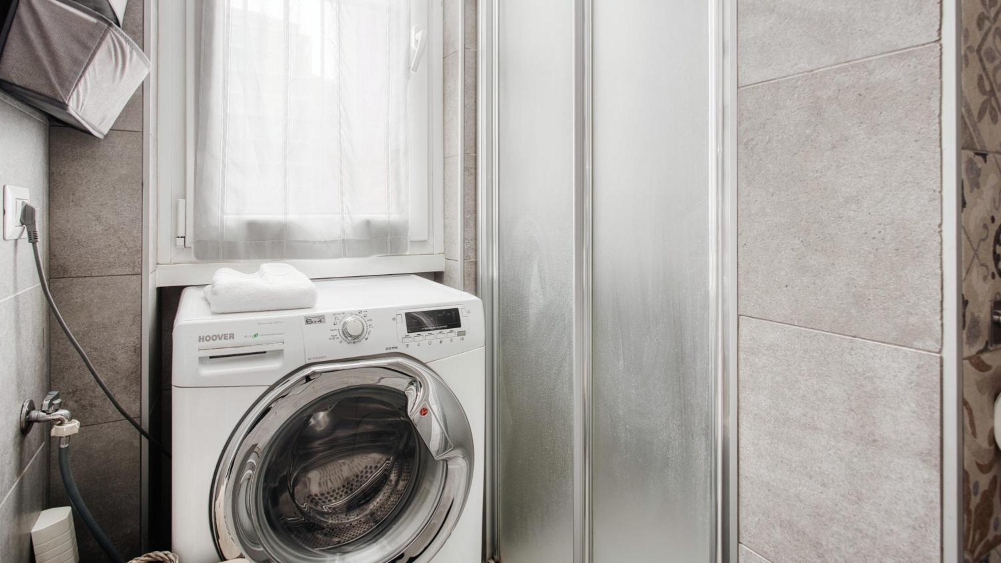 Leilighet Ideal Rent - Albertinelli 9 Milano