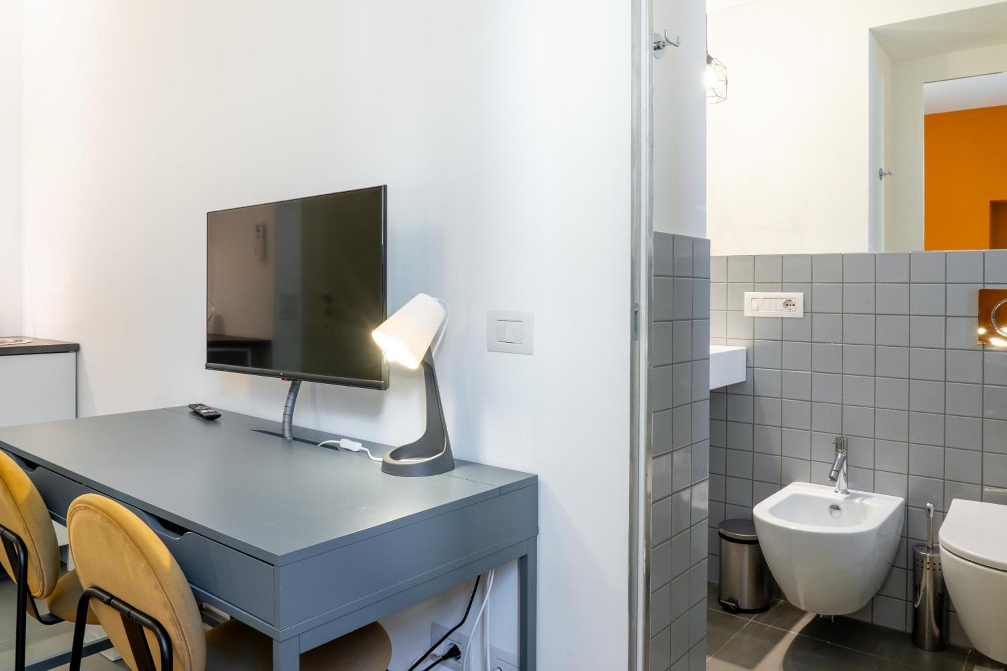 New Flat In The Heart Of Navigli Milano