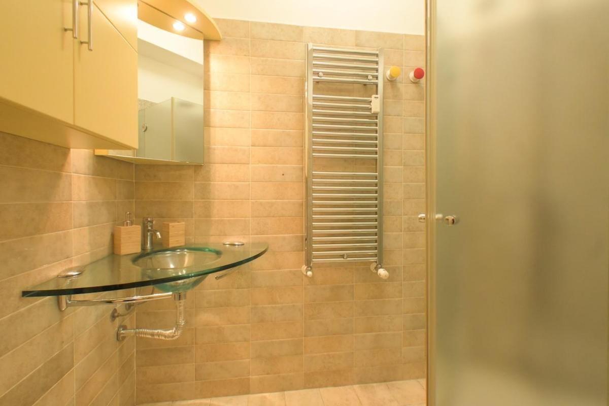 Comfortable And Strategic In The Center Of Appartamento *