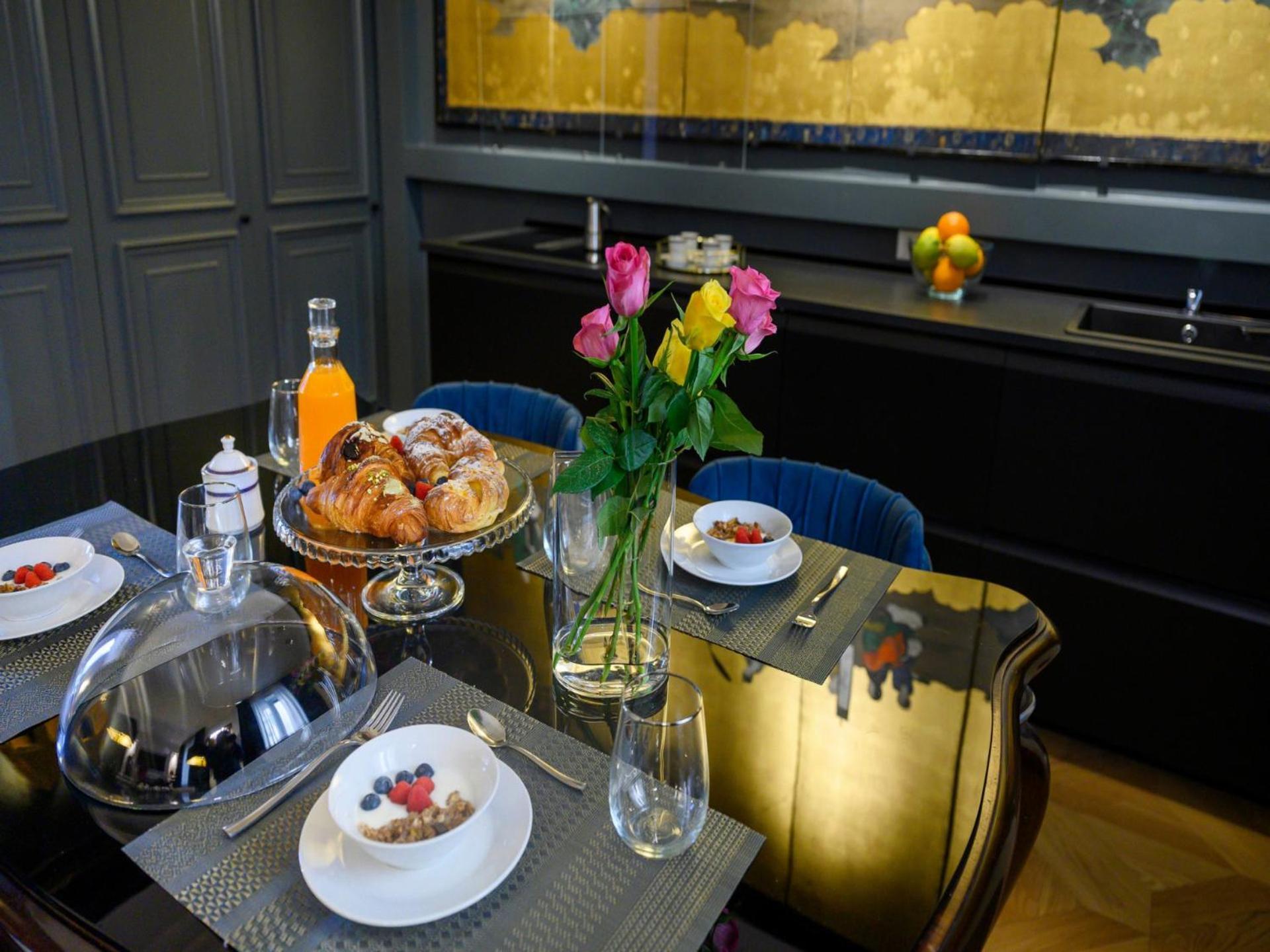 The Rent - Refined One-bedroom In The Historic Center * Milano