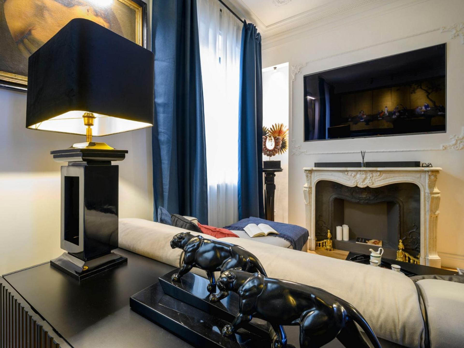 The Rent - Refined One-bedroom In The Historic Center Appartamento *
