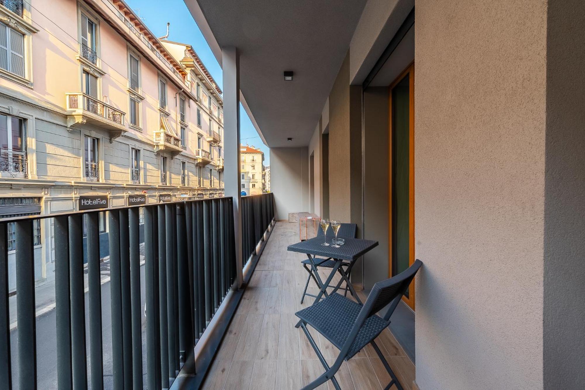 Urban Garden Flat In Modern Style Milano