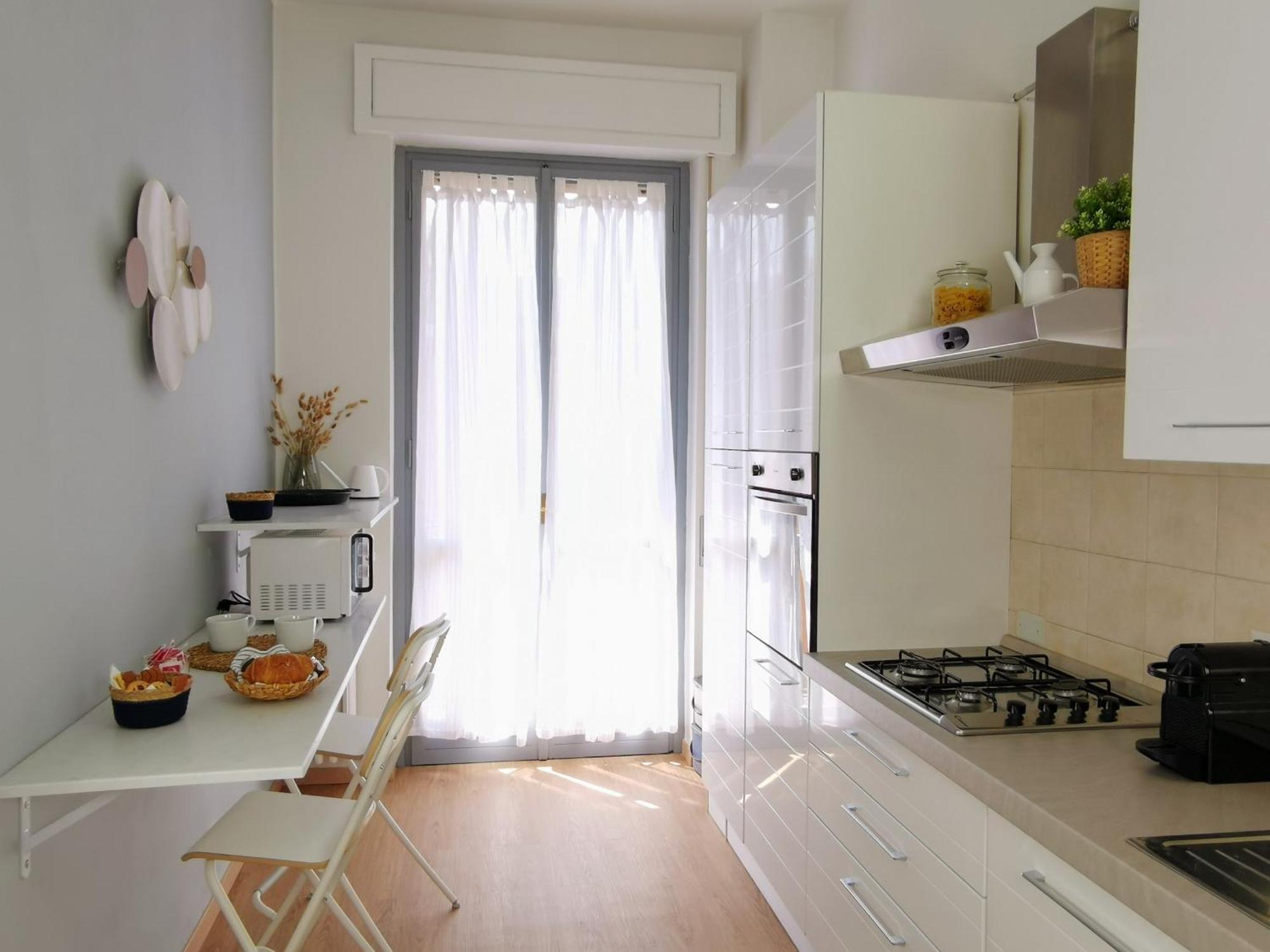 Apartment Casamilano 50 Meters From The Metro Milan