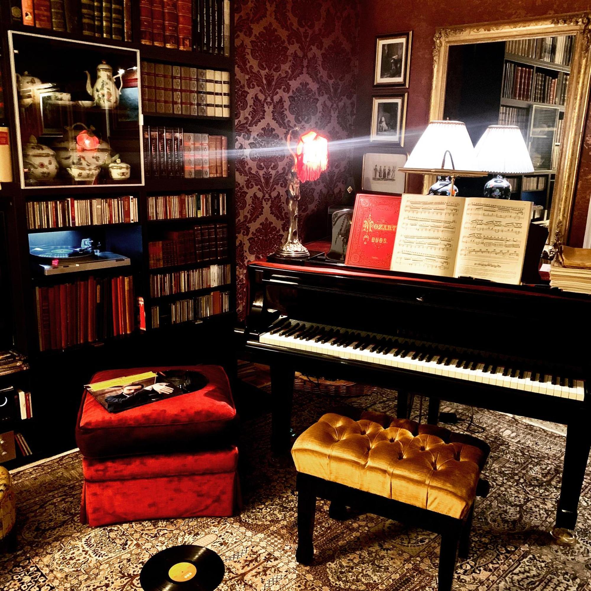 Bed & Breakfast Luxury In Art Nouveau Building Next To Metro Station *
