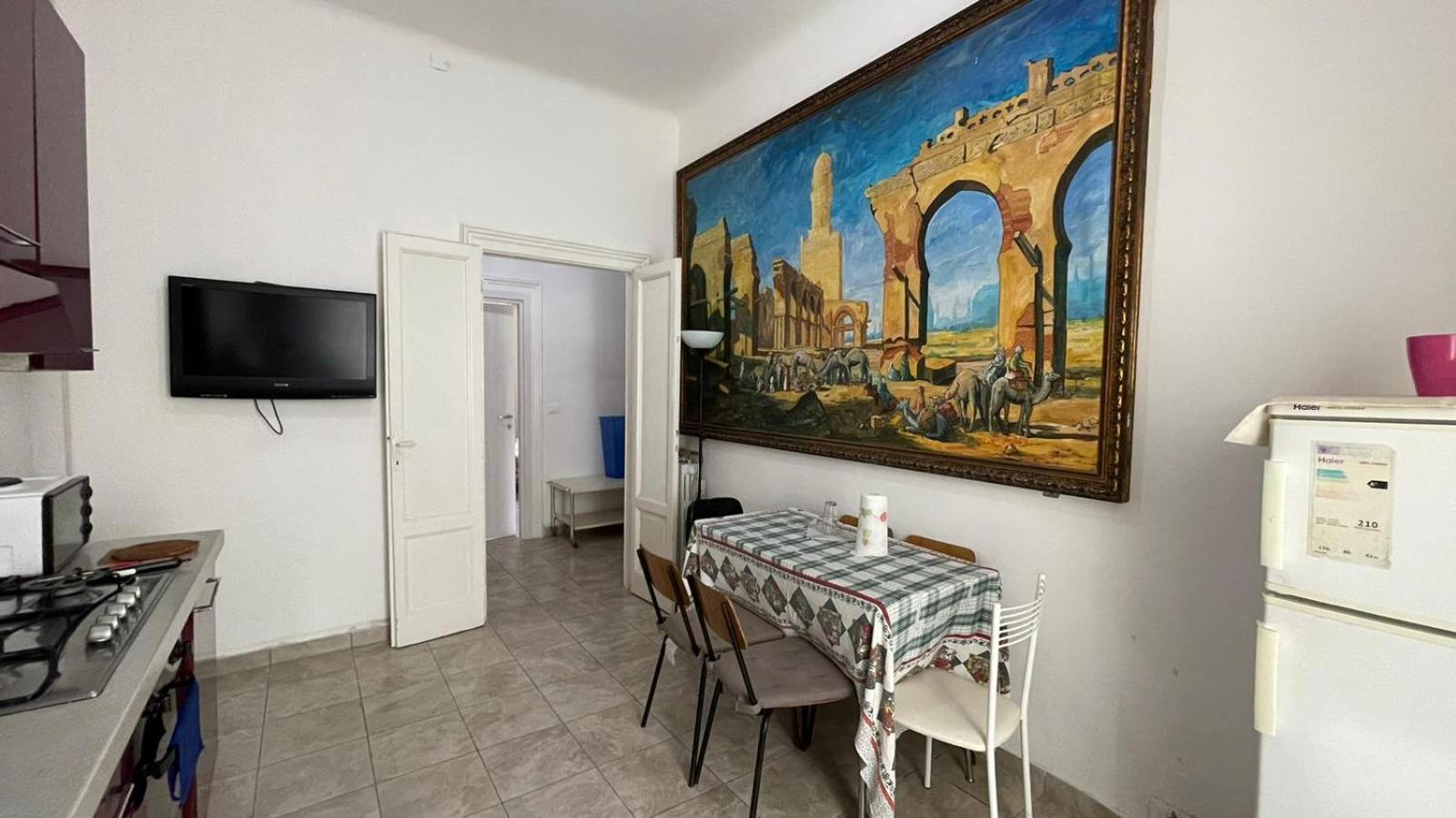 House In The Center-casa Nel Centro Della Citta *