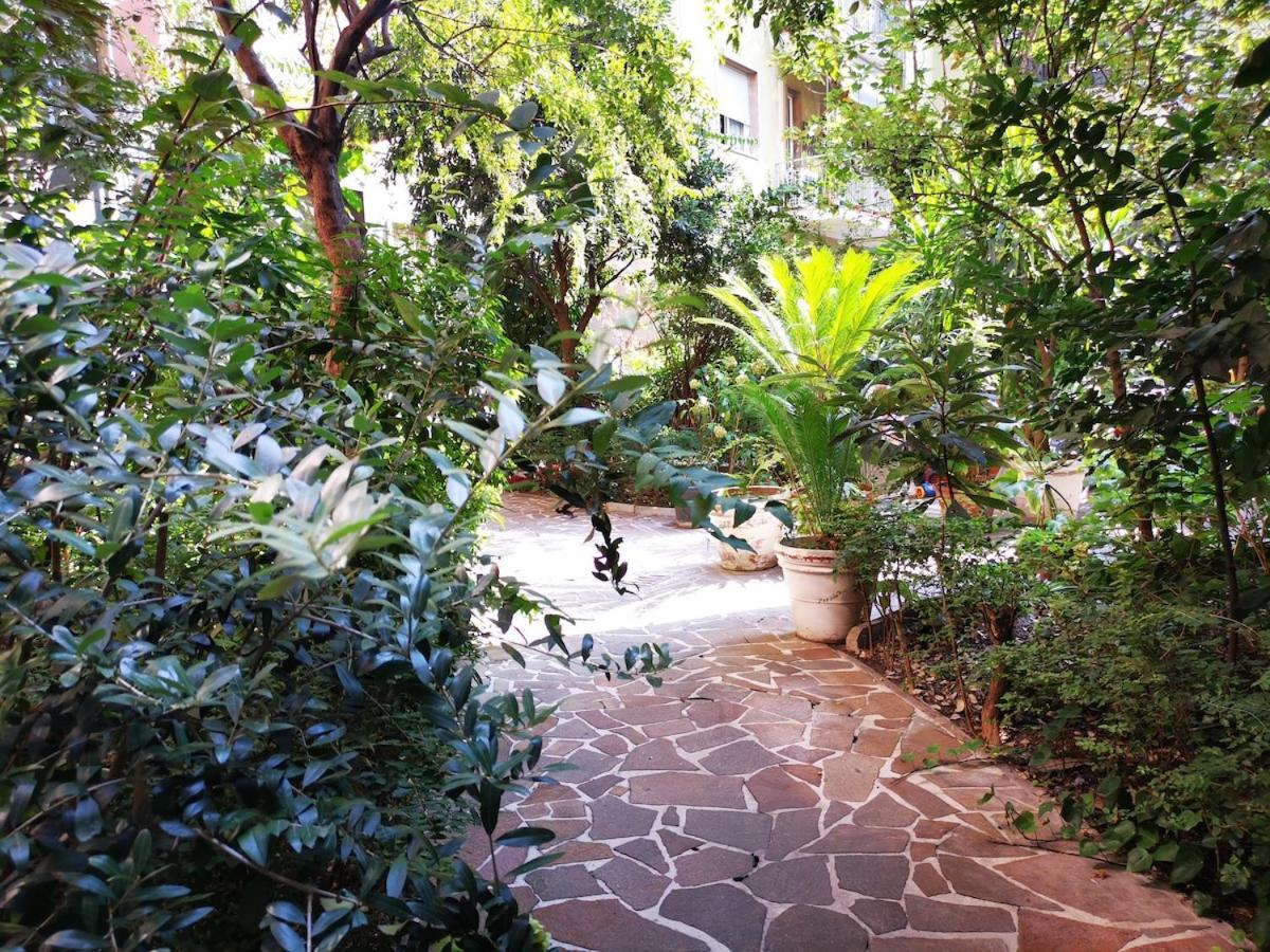 Apartment Cozy 50 Meters From The Metro Mailand