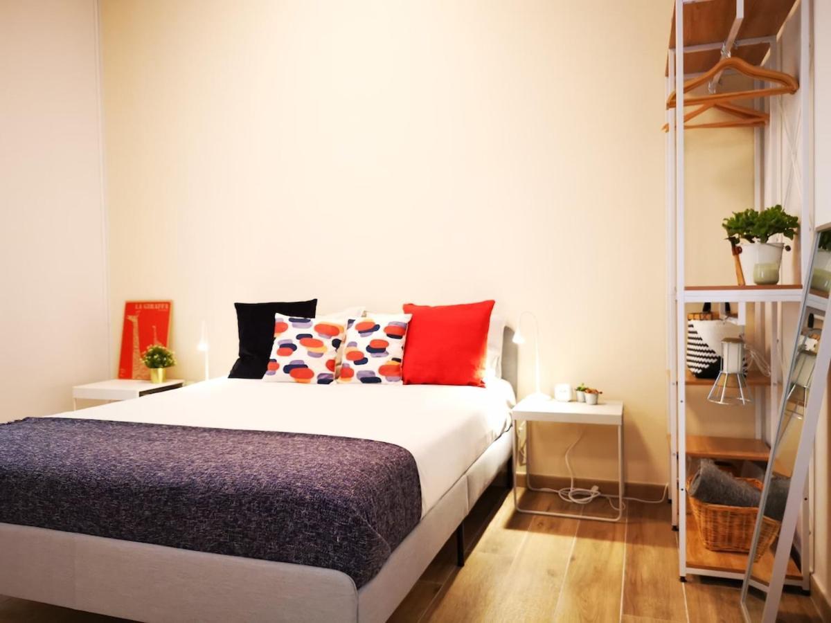 Cozy 50 Meters From The Metro Mailand
